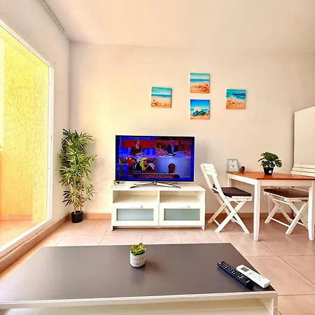 Benalbeach With Sea & Garden View Apartament