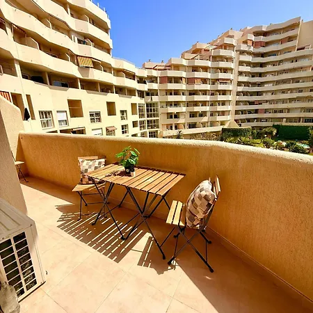 Benalbeach With Sea & Garden View Apartament *